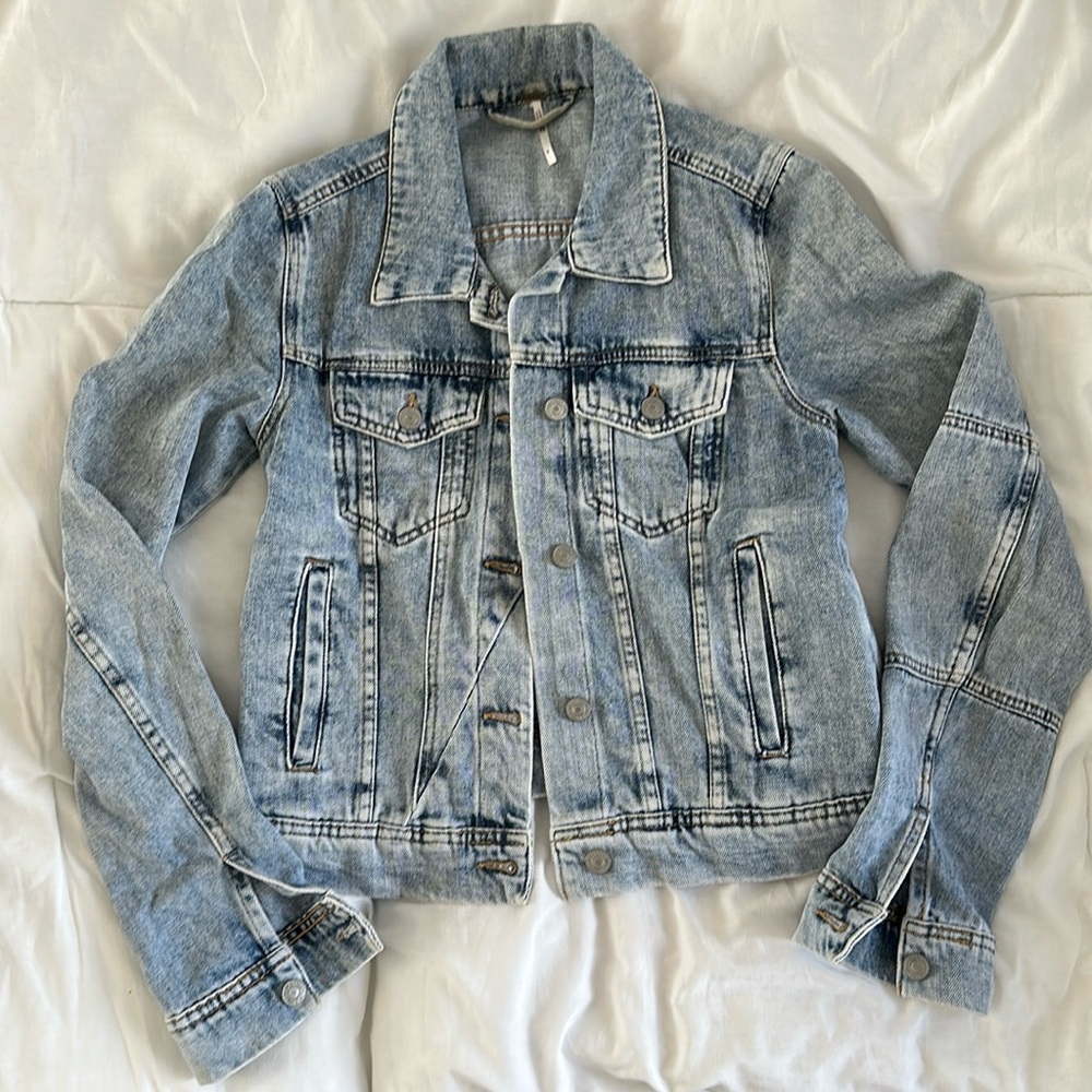 Free People Rumors Denim Jacket Size Small